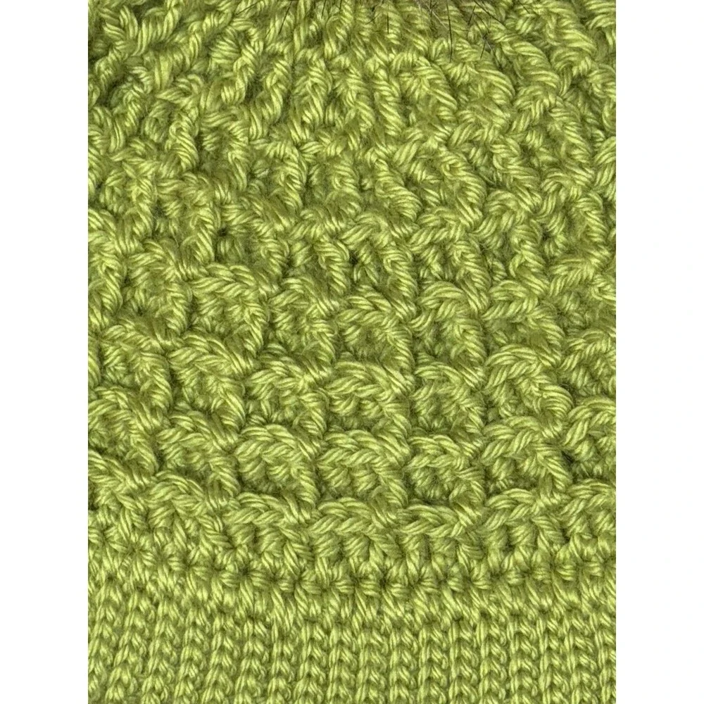 New Hand Crocheted Waffle Green Acrylic Faux Fur Pom Pom Beanie Hat Women
